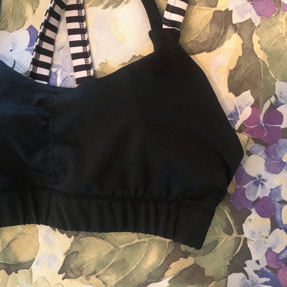 ✅ Champion Strappy black/striped sports bra - Picture 5 of 8